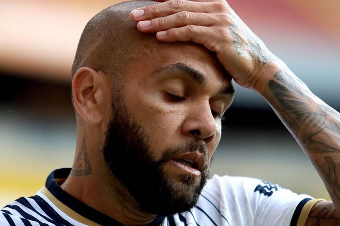 Dani Alves looking dejected