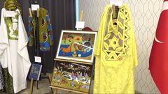 Exposition du grand boubou de Youssou Ndour
