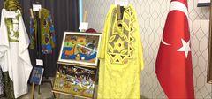 Exposition du grand boubou de Youssou Ndour