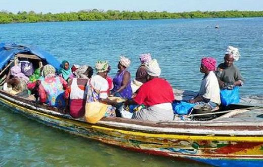 chavirement-de-pirogue-696x447