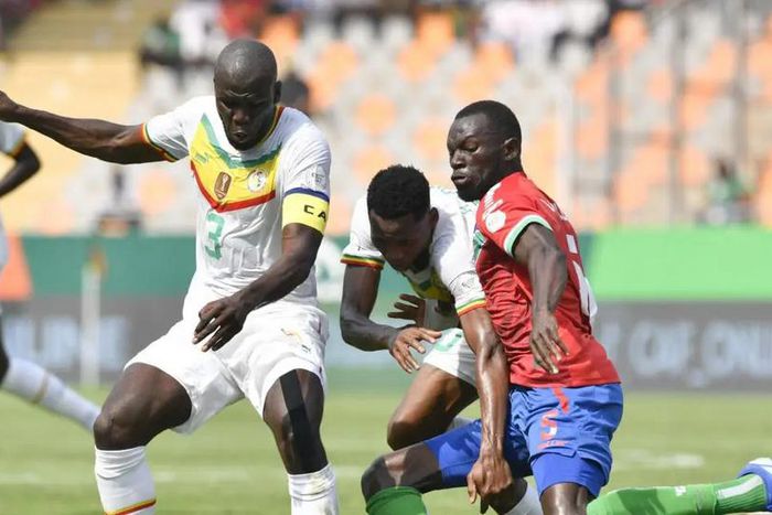 séngal-gambie-la-diffusion-du-match-momentanment-interrompue-bein-s-en-explique