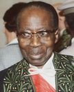 Leopold Sedar Senghor, premier président du Sénégal, photographié en 1984 à l'Académie française, sanctuaire de la littérature française.
