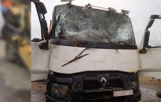 Plusieurs-camions-maliens-saccagés-suite-à-un-accident-ayant-fait-4-morts-à-Kaolack