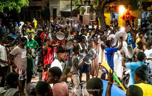 Concert-de-casserole à Dakar