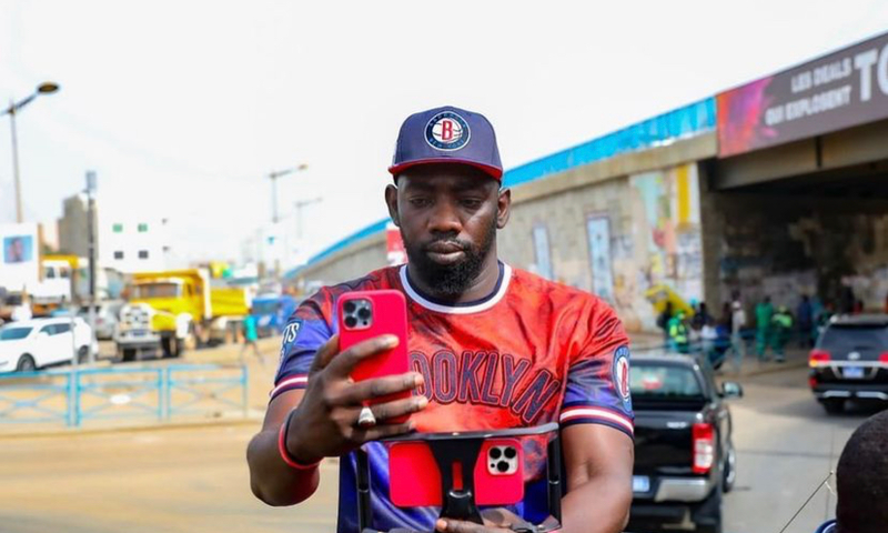 Niang Kharagne Lô " Snappeur "