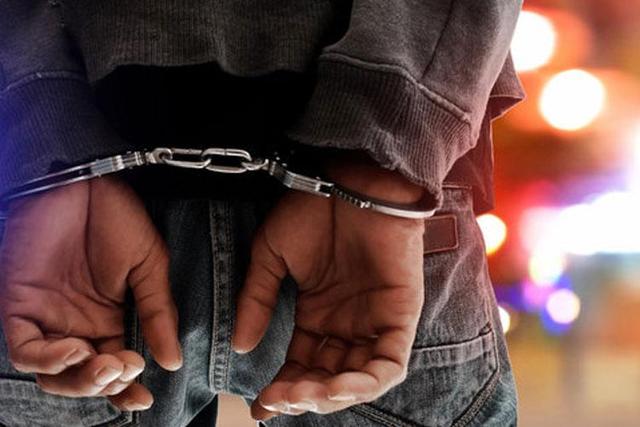 arrestation handcuffs
