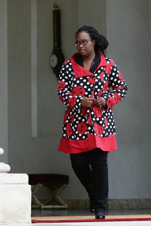 Sibeth Ndiaye en plusieurs looks confectionnés maison