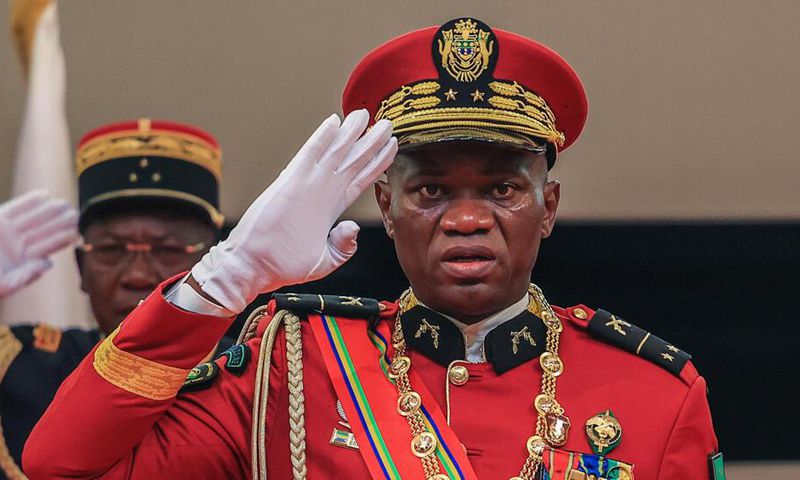 Après le putsch, le général Brice Oligui Nguema a prêté serment au Gabon