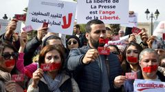 Tunisie 2 journalistes maintenus en détention provisoire