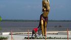 une statue géante immortalise Shakira !