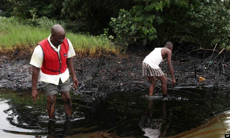 Nigeria, des ONG veulent que Shell nettoie sa pollution