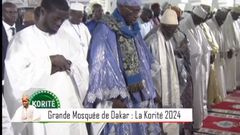 Bassirou diomaye Faye à la grande mosquée de Dakar