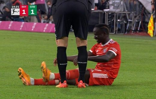 Sadio Mané sort sur blessure - ESPN