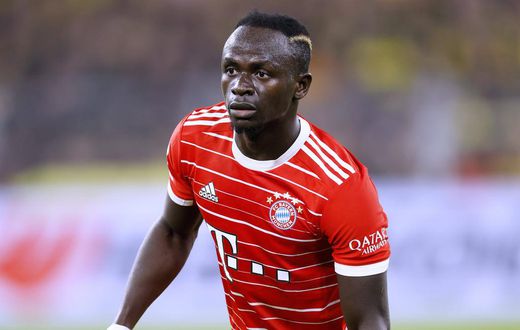Sadio Mane only lasted 20 minutes against Werder Bremen.