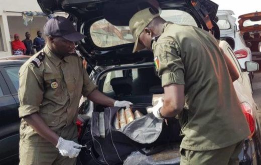 Controle douaniere au Port de Dakar