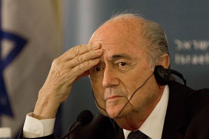 Sepp Blatter assiste à une conférence de presse à Jérusalem, le 19 mai 2015 / TV5.