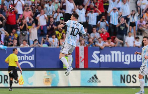 Reactions as Messi scored 5 goals for Argentina against Estonia