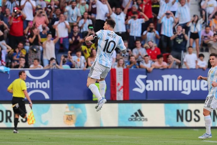 Reactions as Messi scored 5 goals for Argentina against Estonia