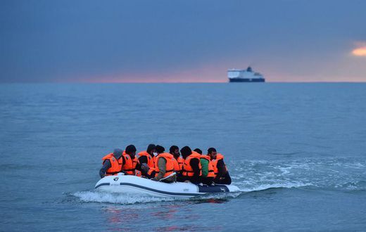 MIGRANTS