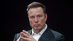 Elon Musk challenged Meta CEO Mark Zuckerberg to a cage fight in June.Chesnot / Getty Images