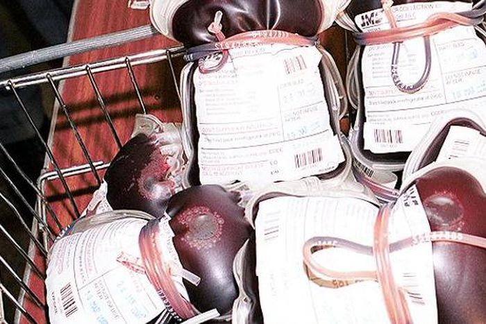 Des poches de sang