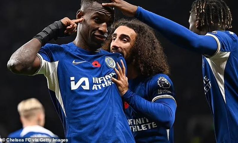 Nicolas-Jackson s-hat-trick-on-Monday-evening-earned-Chelsea-a-hard-fought-win-over-Spurs