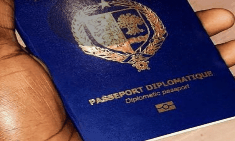 Bénéficiaires de passeports diplomatiques : Ce que dit la loi