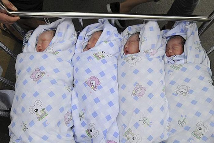 Quadruplés d'enfants