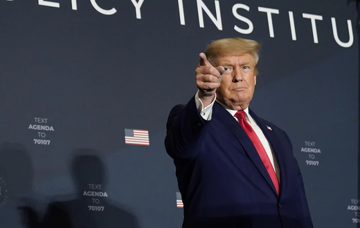 Dans son discours, l'ancien président Donald Trump a présenté sa vision de la loi et de l'ordre, et il a attaqué à nouveau la bureaucratie de « l'État profond ».PHOTO : ASSOCIATED PRESS / ANDREW HARNIK