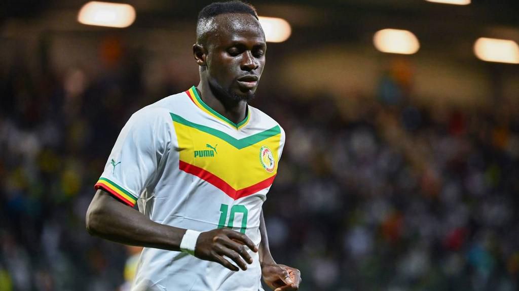 Sadio Mané (FC Bayern Munich) n'a pas pu disputer la Coupe du monde 2022 avec le Sénégal en raison d'une blessure au genou qui l'a éloigné des pelouses pour trois mois.