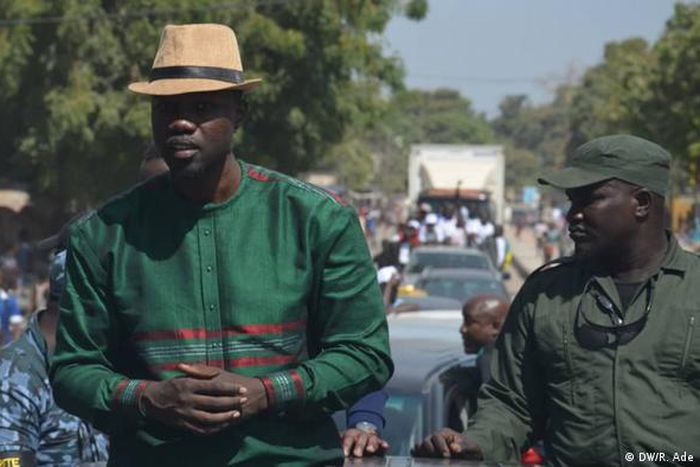 Ousmane Sonko occupe la tête de l'opposition au régime de Macky Sall
