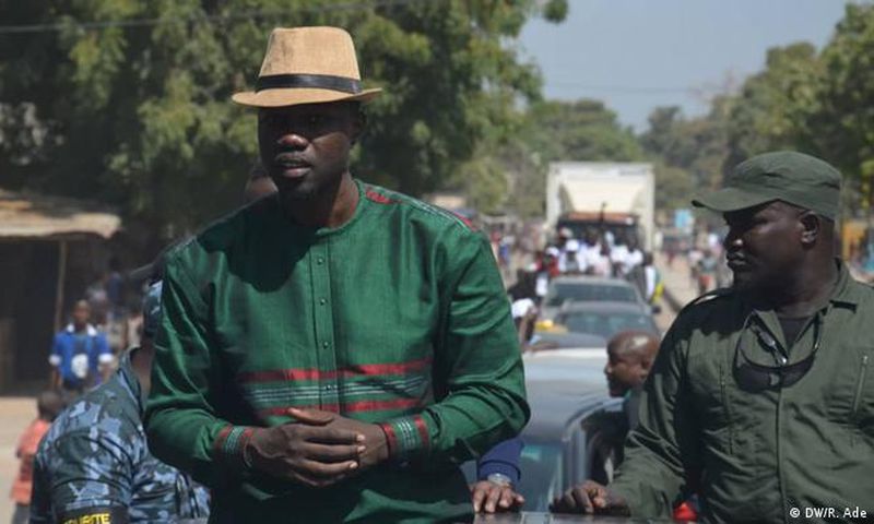 Ousmane Sonko occupe la tête de l'opposition au régime de Macky Sall