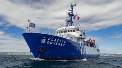 Depart de Plastic-Odyssey de la France