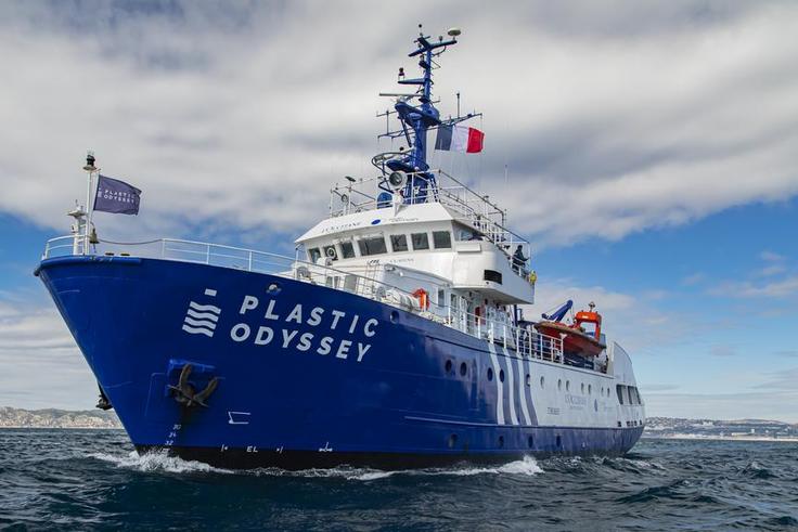 Depart de Plastic-Odyssey de la France