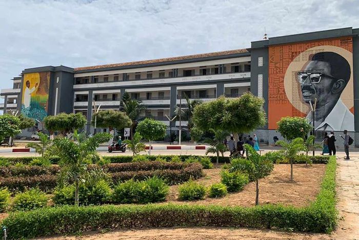 Pavillon A Ucad Dakar