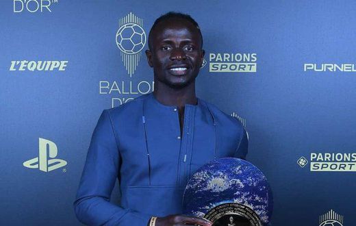 Sadio Mané a reçu le trophée 'Socrates' en reconnaissance de ses oeuvres sociales au Sénégal