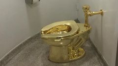 Vol de toilettes en or
