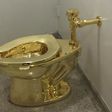 Vol de toilettes en or