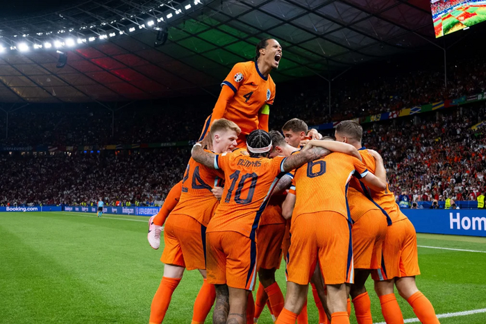 Euro-2024-Les-Pays-Bas-renversent-la-Turquie-et-se-qualifient-pour-les-demi-finales