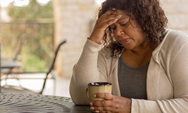 Selon une étude de la Study of Women’s Health Across the Nation (SWAN), les femmes racisées vivraient une ménopause plus intense et plus précoce