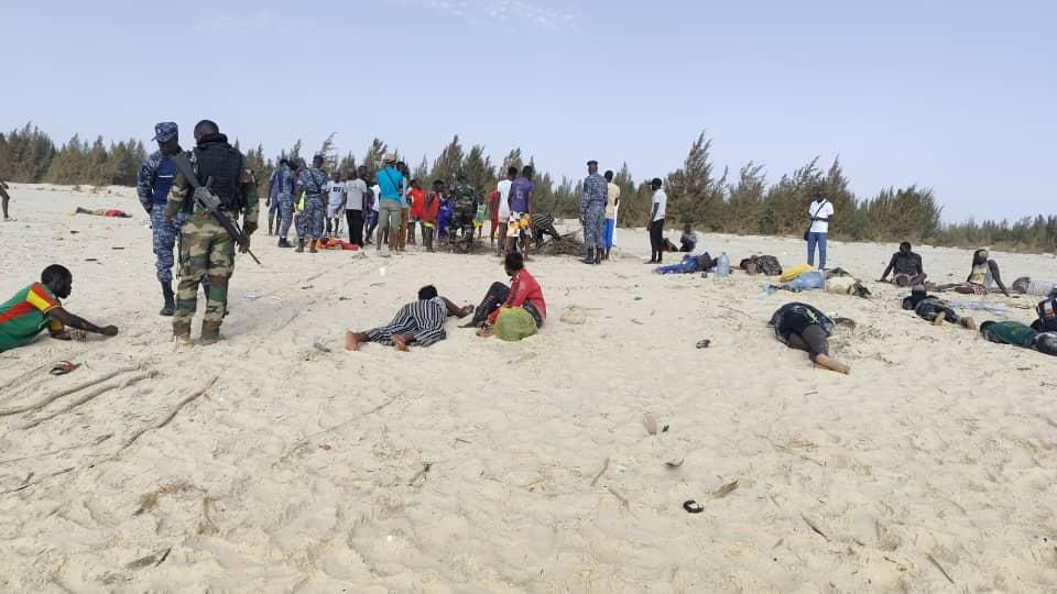 des migrants secourus par la marine nationale à Gandiole