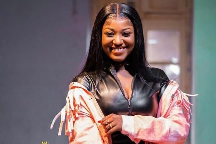 Mia Guissé chanteuse1