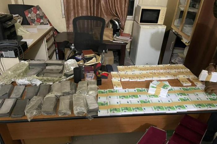 Contrefaçon de signes monétaires ayant cours légal (illustration)