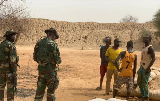 Orpailleurs etrangers à Kedougou