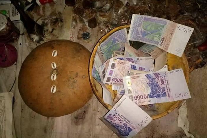 Charlatanisme-en-Afrique