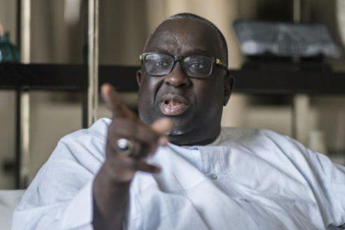 Papa Massata Diack, le fils de l’ex-président de la fédération internationale d’athlétisme Lamine Diack, dans sa maison à Dakar, le 7 février 2017