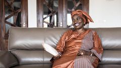 Aminata Touré, ancienne première ministre du Sénégal et députée entrante, chez elle à Dakar, le 8 septembre 2022. JOHN WESSELS / AFP