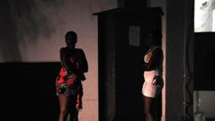 prostituées dans une rue de Dakar