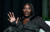 Aya Nakamura, chanteuse âgée de 27 ans, a été entendue par la police