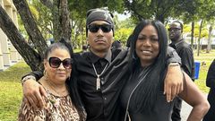 Un rappeur emmène sa mère et sa grand-mère dans un club de strip-tease Joyeuse fête des mères à mes reines Photo lilmeechbmf  Instagram (1)